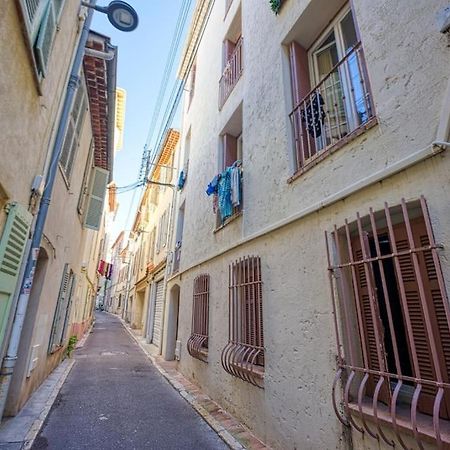 New - 1 Bed Apt Central Antibes Exteriör bild