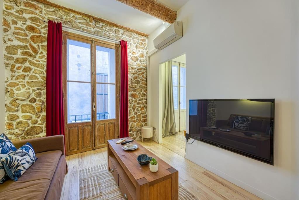 New - 1 Bed Apt Central Antibes Lägenhet Exteriör bild